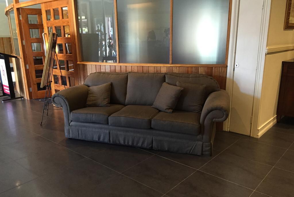 Redearth Boutique Hotel Mount Isa Ngoại thất bức ảnh