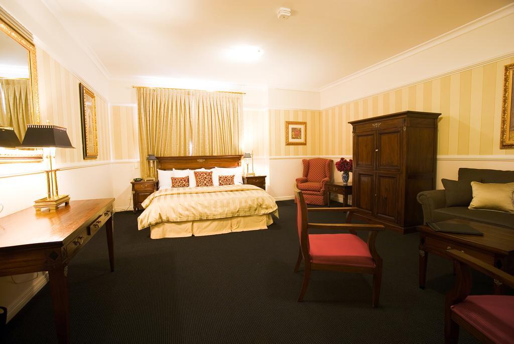 Redearth Boutique Hotel Mount Isa Phòng bức ảnh